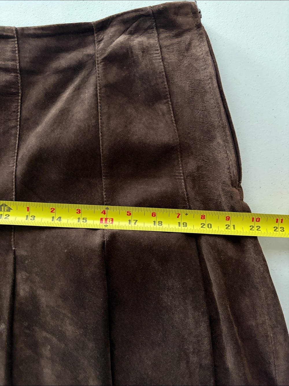 Danier Genuine Suede Pleated A-Line Midi Skirt - Deep Chocolate Brown Size 12 - Picture 15 of 16